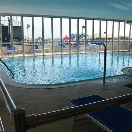 Negresco 4*