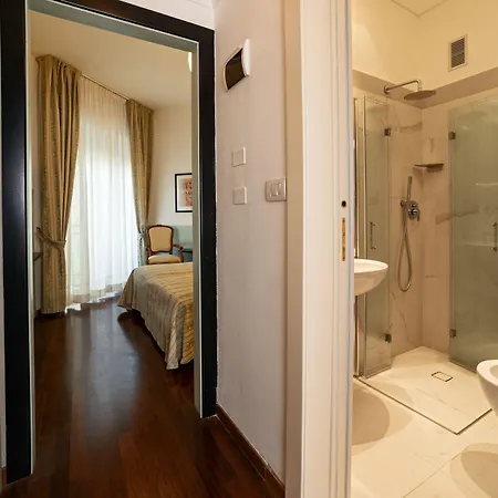 Negresco Otel Cattolica