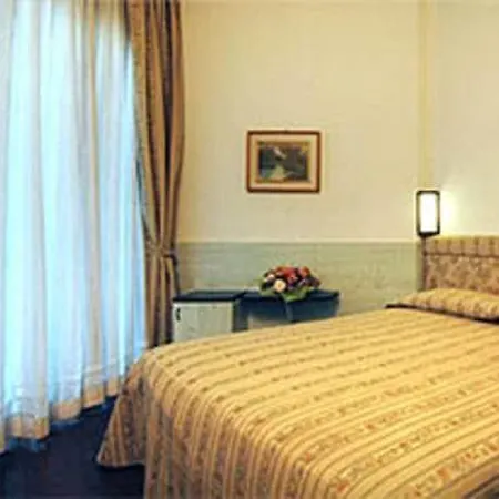 Negresco Hotel 4*