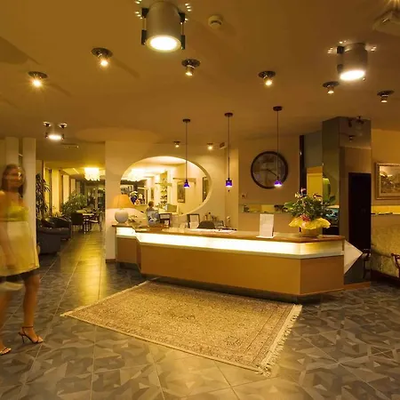 Negresco Hotel 4*